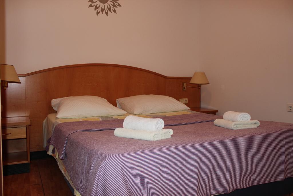 Dada Guest house